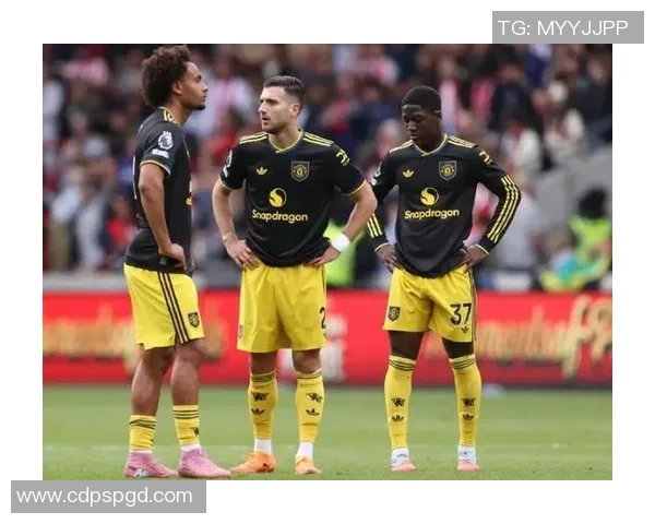 曼联会承受吗？罗马只想租赁齐尔克泽，荷兰人巴望脱离老特拉福德